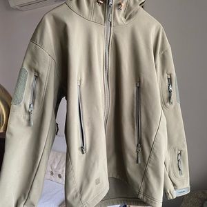 Men’s military Jacket M size fleece